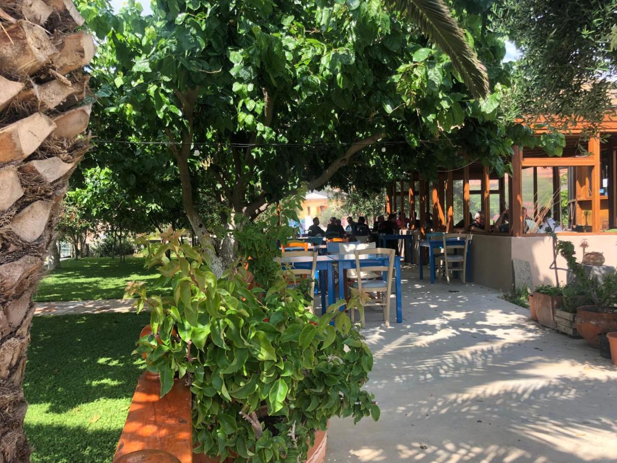 Gregory'S Village Плати Екстериор снимка