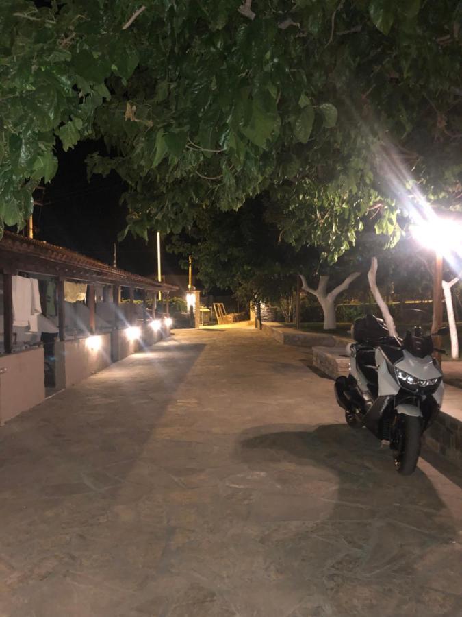 Gregory'S Village Плати Екстериор снимка