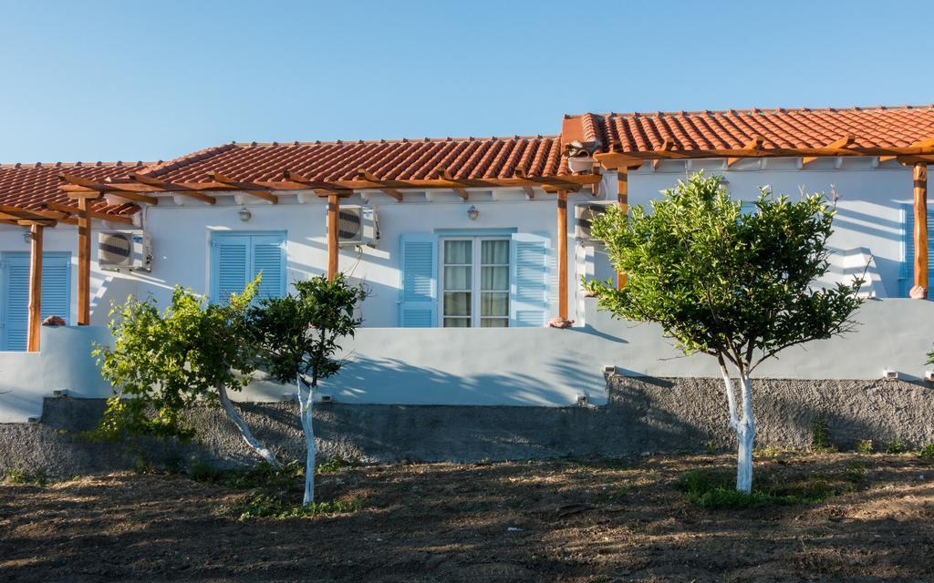 Gregory'S Village Плати Екстериор снимка